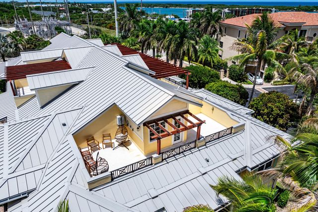 3770 County Line Road B5, Tequesta, FL 33469