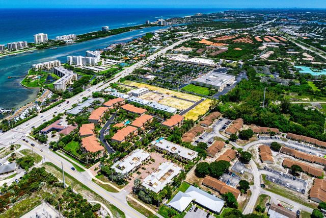 3770 County Line Road B5, Tequesta, FL 33469