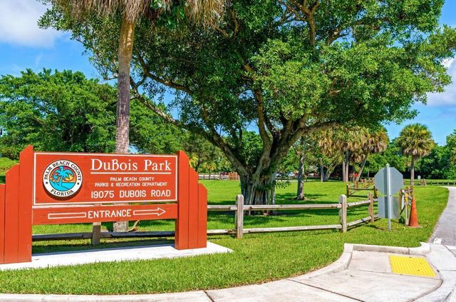 3770 County Line Road B5, Tequesta, FL 33469