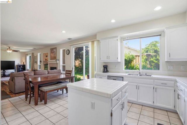 1315 Oakcrest Way, Antioch, CA 94509