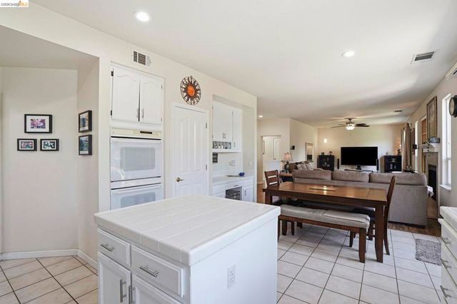 1315 Oakcrest Way, Antioch, CA 94509