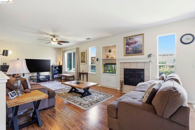 1315 Oakcrest Way, Antioch, CA 94509