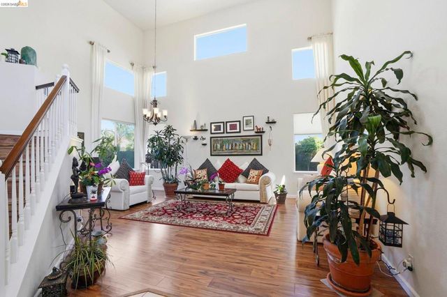 1315 Oakcrest Way, Antioch, CA 94509