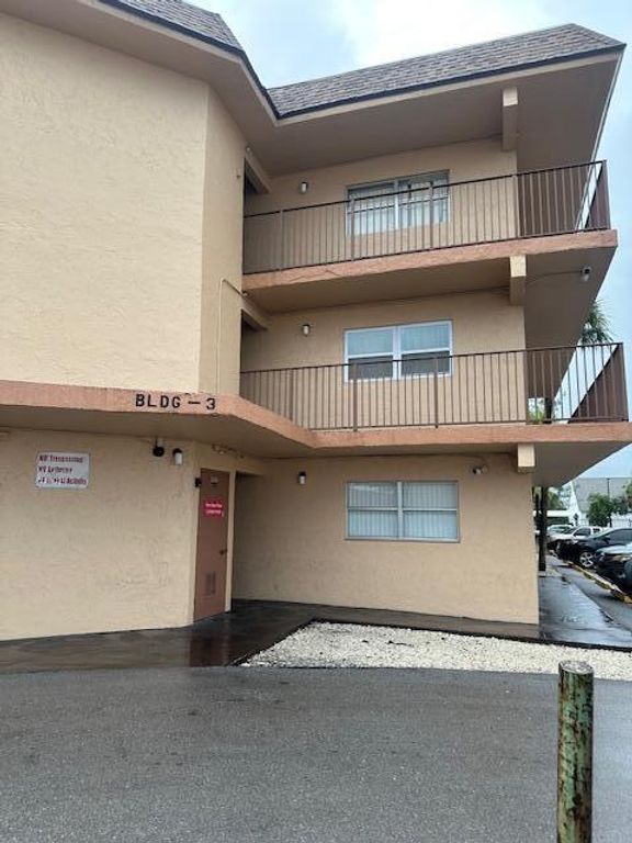 4141 NW 26th Street 322, Lauderhill, FL 33313
