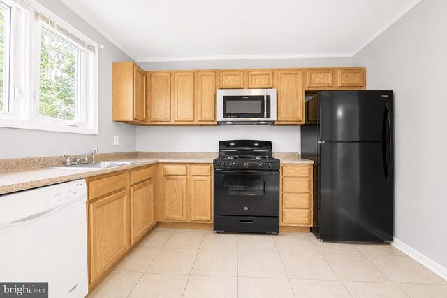124 DELAWARE AVE, Riverside, NJ 08075