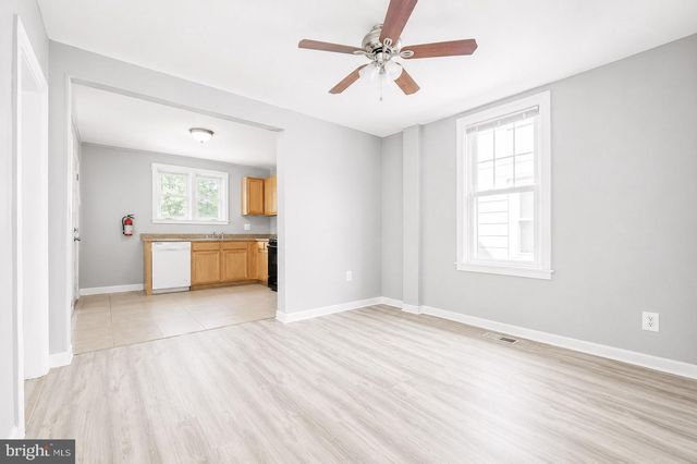 124 DELAWARE AVE, Riverside, NJ 08075
