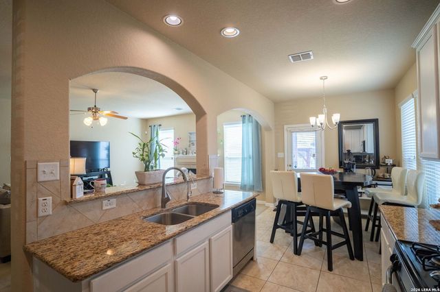 4210 Loring Park, Converse, TX 78109
