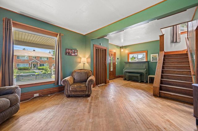 314 Lawn STREET, Hartland, WI 53029