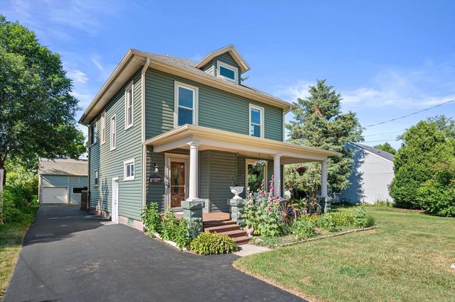 314 Lawn STREET, Hartland, WI 53029