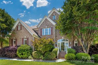 9722 Tenencia Court, Charlotte, NC 28277