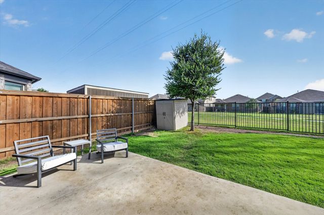 205 Black Alder Drive, Fort Worth, TX 76131