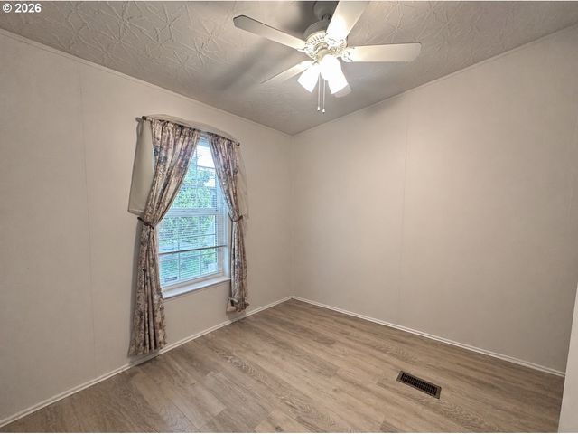 1805 Ne 94TH St 21, Vancouver, WA 98665