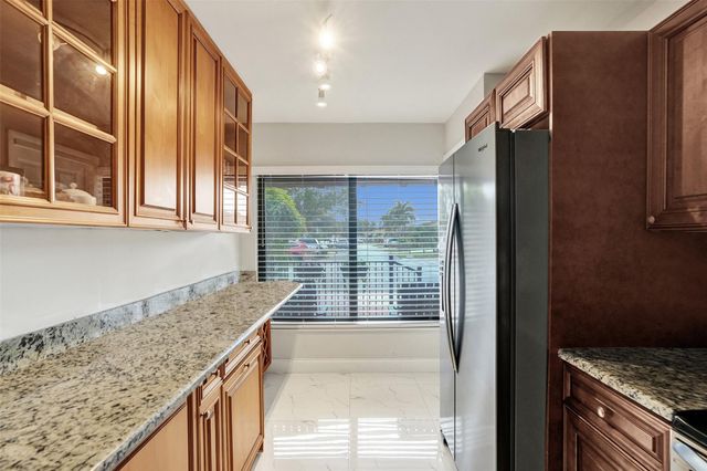 2273 SW 15th Place, Deerfield Beach, FL 33442