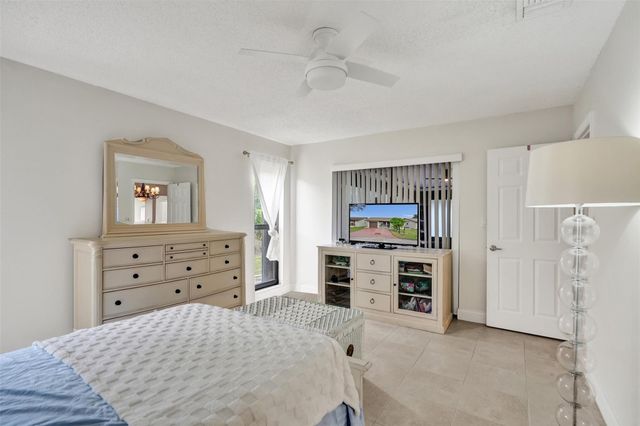 2273 SW 15th Place, Deerfield Beach, FL 33442