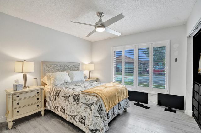 2273 SW 15th Place, Deerfield Beach, FL 33442