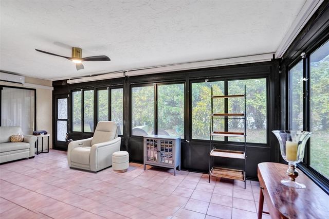 2273 SW 15th Place, Deerfield Beach, FL 33442