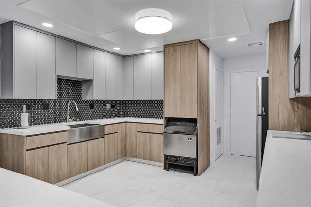 2273 SW 15th Place, Deerfield Beach, FL 33442