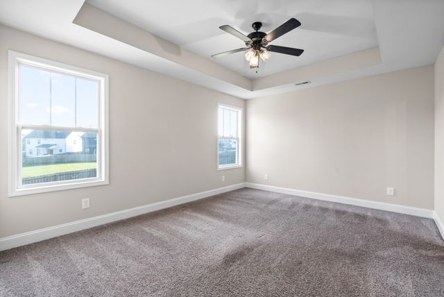 1163 Eagles Nest Ln, Clarksville, TN 37040