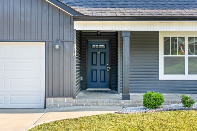 1163 Eagles Nest Ln, Clarksville, TN 37040