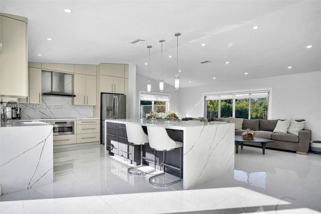 13201 SW 197th Avenue, Miami, FL 33196