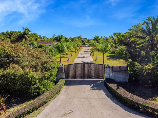 13201 SW 197th Avenue, Miami, FL 33196