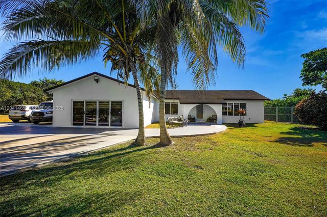 13201 SW 197th Avenue, Miami, FL 33196
