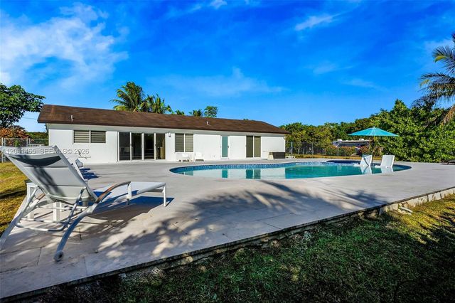 13201 SW 197th Avenue, Miami, FL 33196