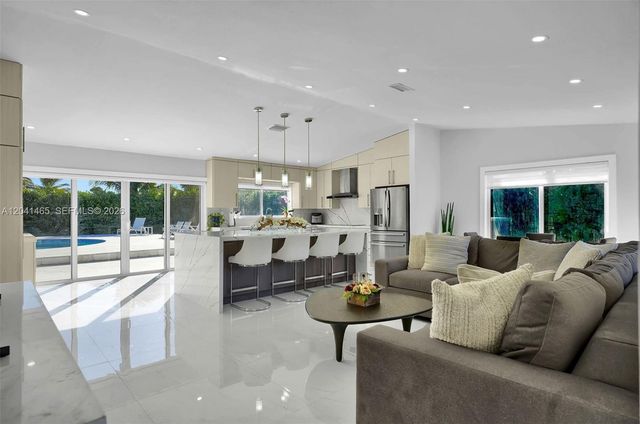13201 SW 197th Avenue, Miami, FL 33196