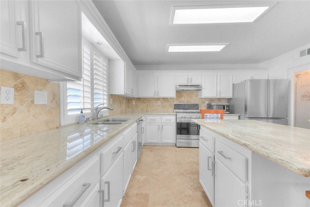 Image 10 of property listing at 16446 Swiftwing Court, Chino Hills, CA 91709