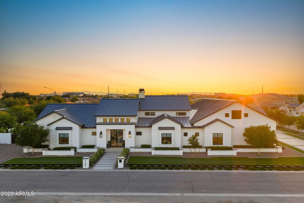 3182 S Penrose Court, Gilbert, AZ 85295 — exterior