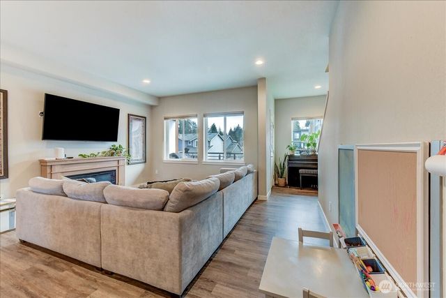 224 Raybird Avenue, Granite Falls, WA 98252