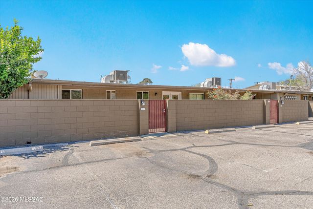 2861 N Columbus Blvd Apt 55, Tucson, AZ 85712
