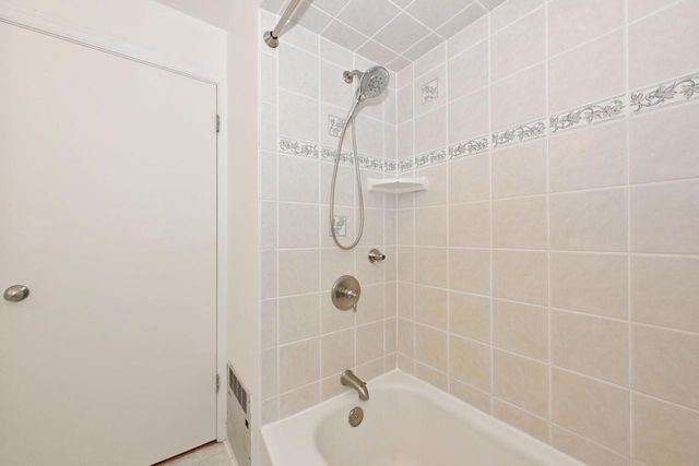 1933 W Donges Bay ROAD, Mequon, WI 53092