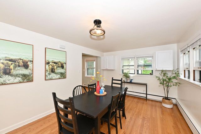 1933 W Donges Bay ROAD, Mequon, WI 53092