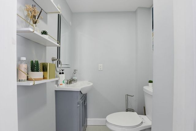 155 York St, Stoughton, MA 02072