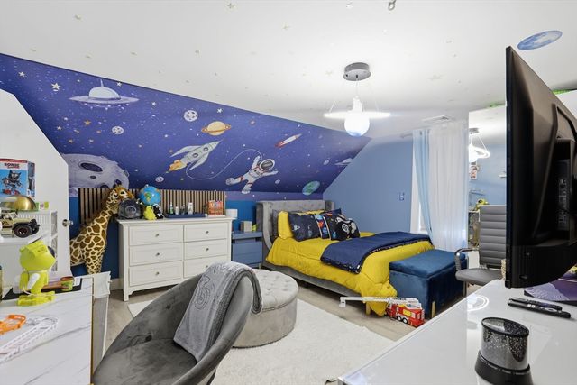 155 York St, Stoughton, MA 02072