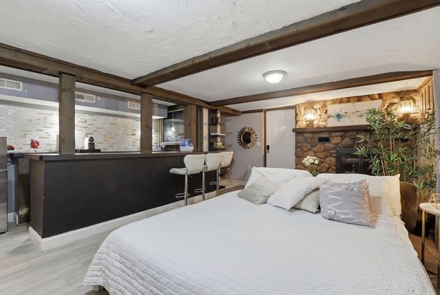 155 York St, Stoughton, MA 02072