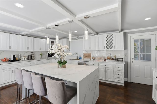 155 York St, Stoughton, MA 02072