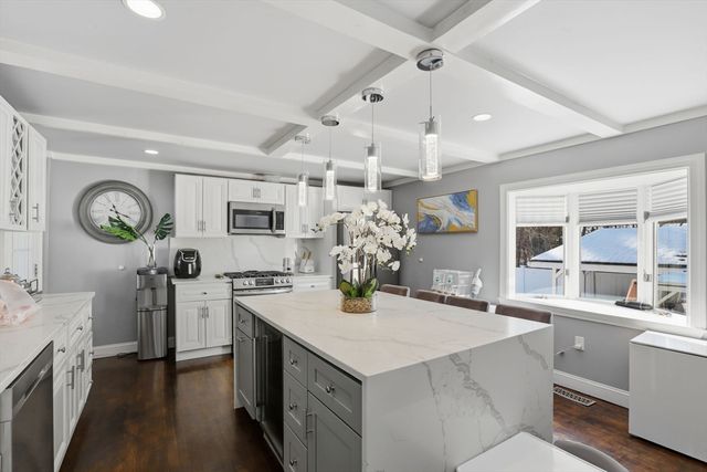 155 York St, Stoughton, MA 02072