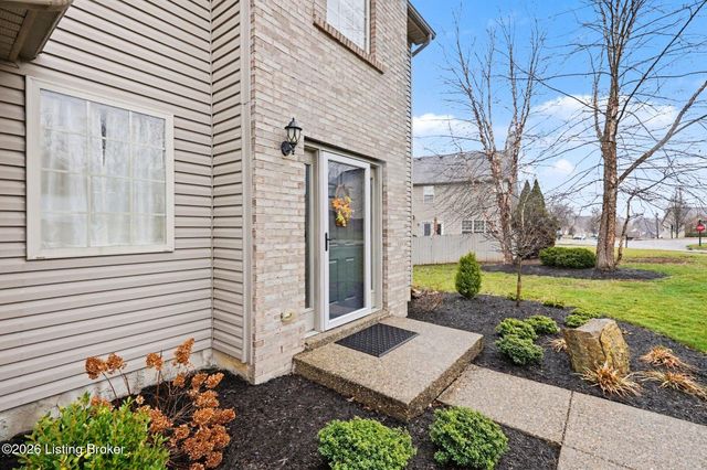 16730 Summit Vista Way, Louisville, KY 40245