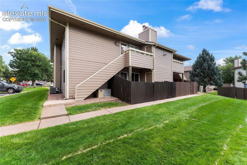4315 Hawks Lookout Lane, Colorado Springs, CO 80916 — photo 2
