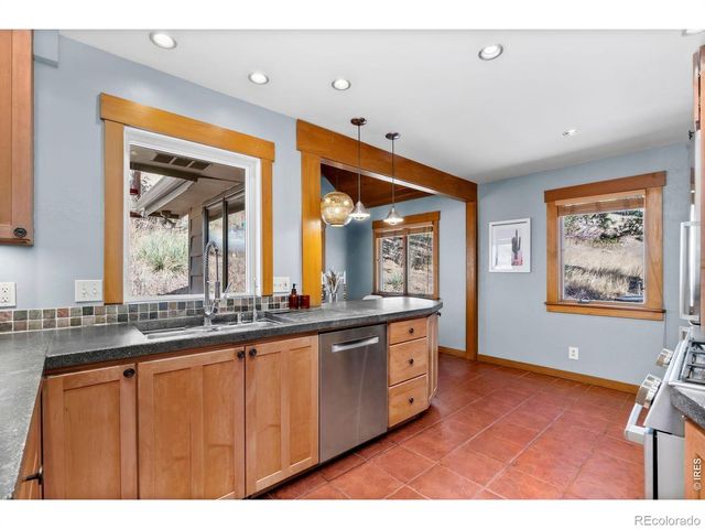 39 Spring Lane, Boulder, CO 80302