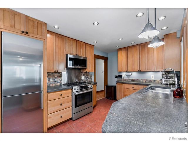 39 Spring Lane, Boulder, CO 80302