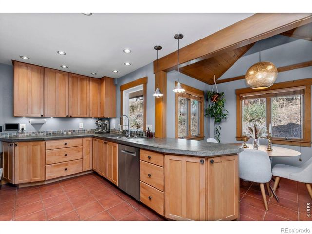 39 Spring Lane, Boulder, CO 80302