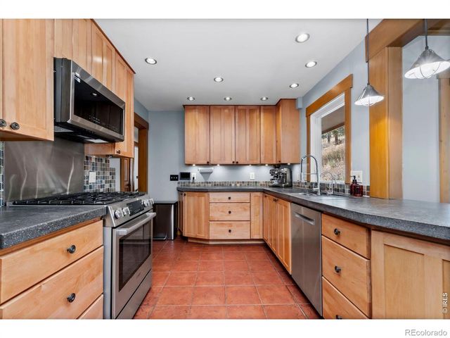 39 Spring Lane, Boulder, CO 80302