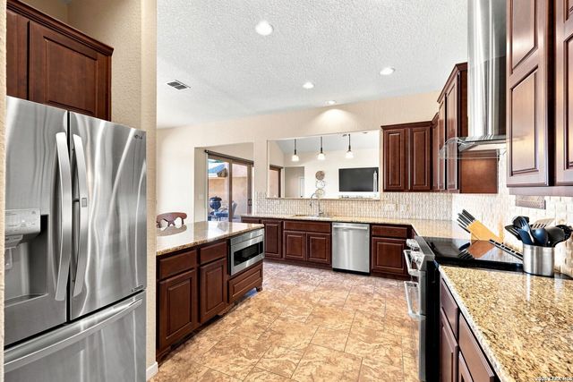 27606 Bogen Rd, New Braunfels, TX 78132