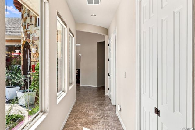 27606 Bogen Rd, New Braunfels, TX 78132