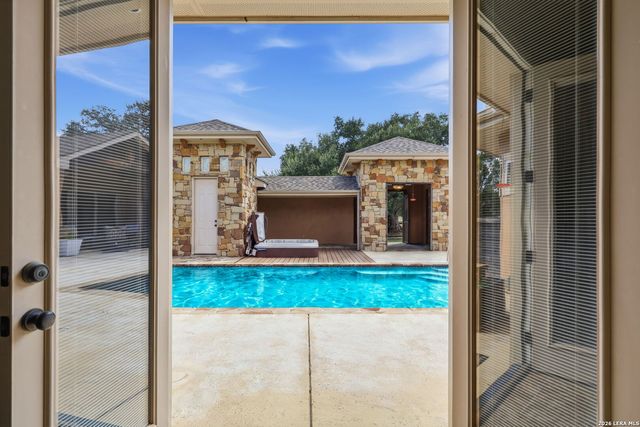 27606 Bogen Rd, New Braunfels, TX 78132