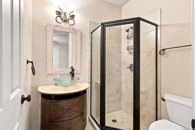27606 Bogen Rd, New Braunfels, TX 78132