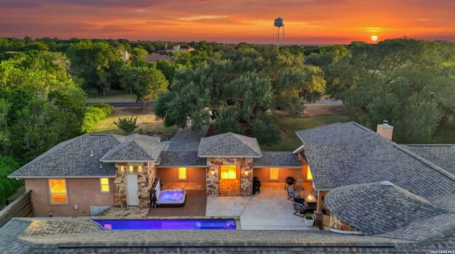 27606 Bogen Rd, New Braunfels, TX 78132